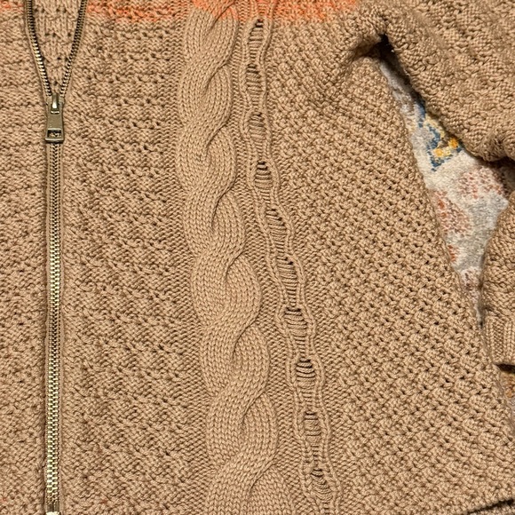 Rachel Roy Women's Orange and Tan Zip Up, Crop Sweater. Large fits like Medium - Picture 5 of 7